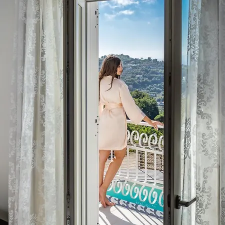 Ariele 4*